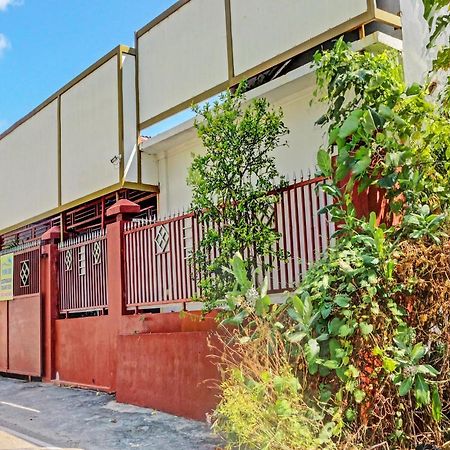 Oyo 91416 Puri 88 Homestay Kupang  Kültér fotó