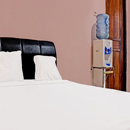 Oyo 91416 Puri 88 Homestay Kupang  Kültér fotó
