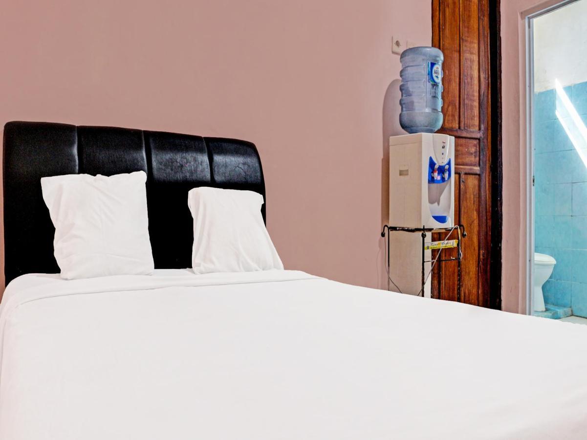 Oyo 91416 Puri 88 Homestay Kupang  Kültér fotó