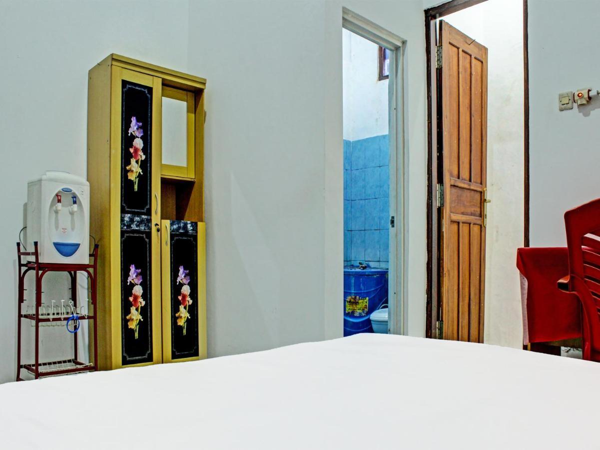 Oyo 91416 Puri 88 Homestay Kupang  Kültér fotó